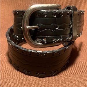 NWOT Bonded Leather Belt w/embellishments pattern